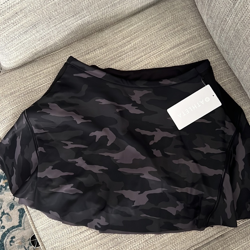 Athleta camo print skirt